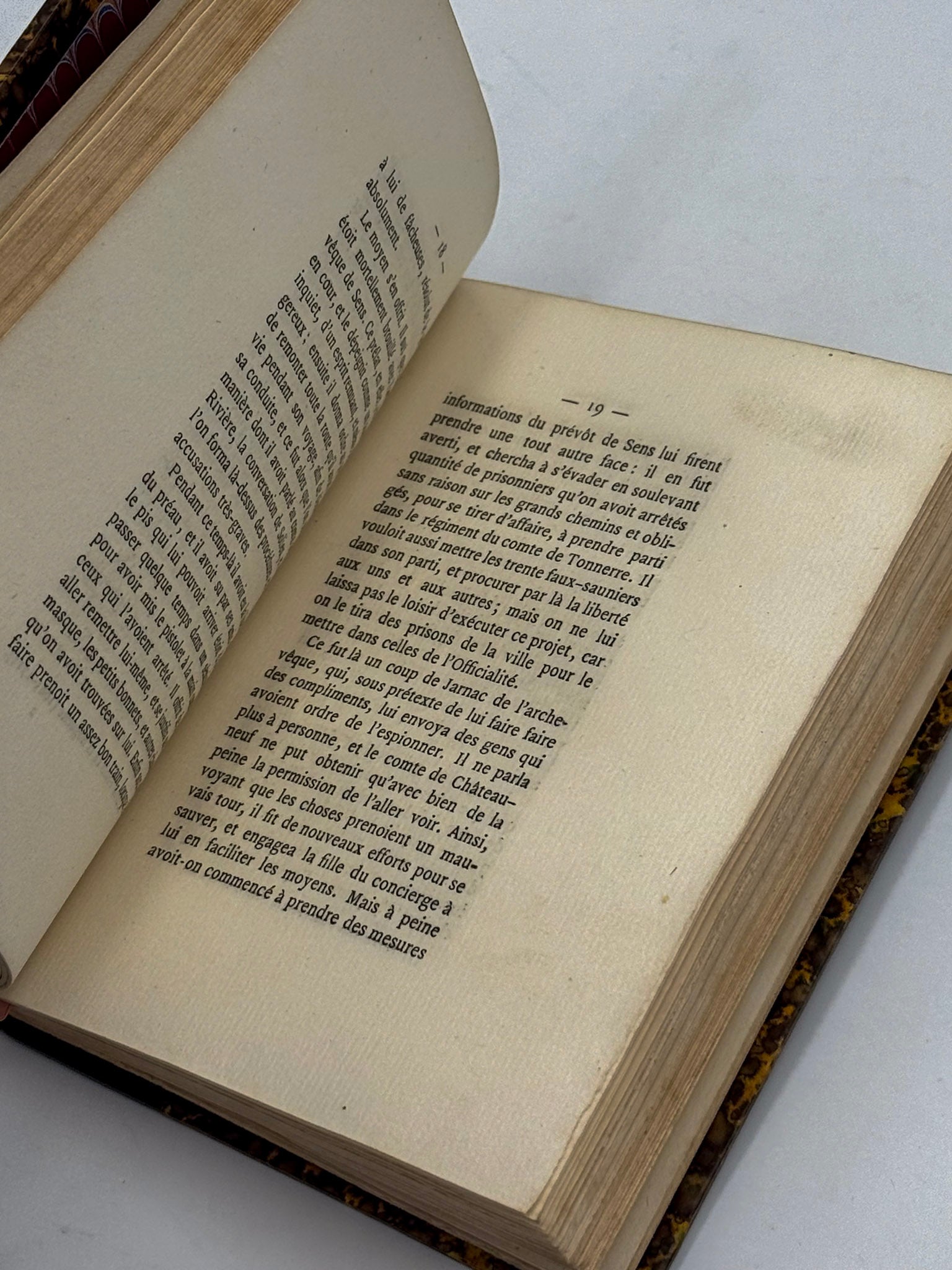 Histoire du sieur Abbé-Comte de Bucquoy singulièrement son évasion du for-l'évêque et de la bastille