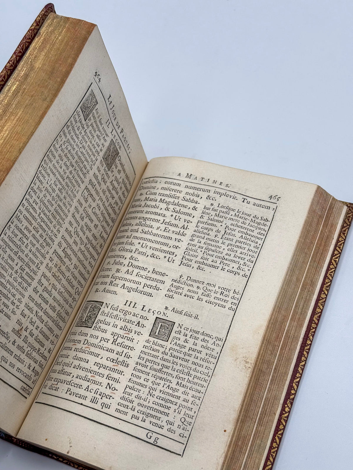 Office de la Semaine Sainte en latin et & François, à l'usage de Rome et de Paris avec des Réflexions et Méditations, Prières et Instructions pour la Confession et communion à l'usage de la Maison de Madame la Dauphine