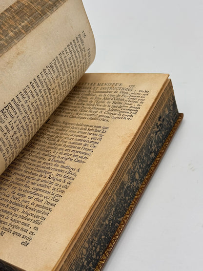 Satyre Menippée, de la vertu du Catholicon d'Espagne, et de la tenue des états de Paris, a laquelle est ajoutée un Discours sur l'interprétation du mot de Higuiero del Infierno, & qui en est l'Auteur.