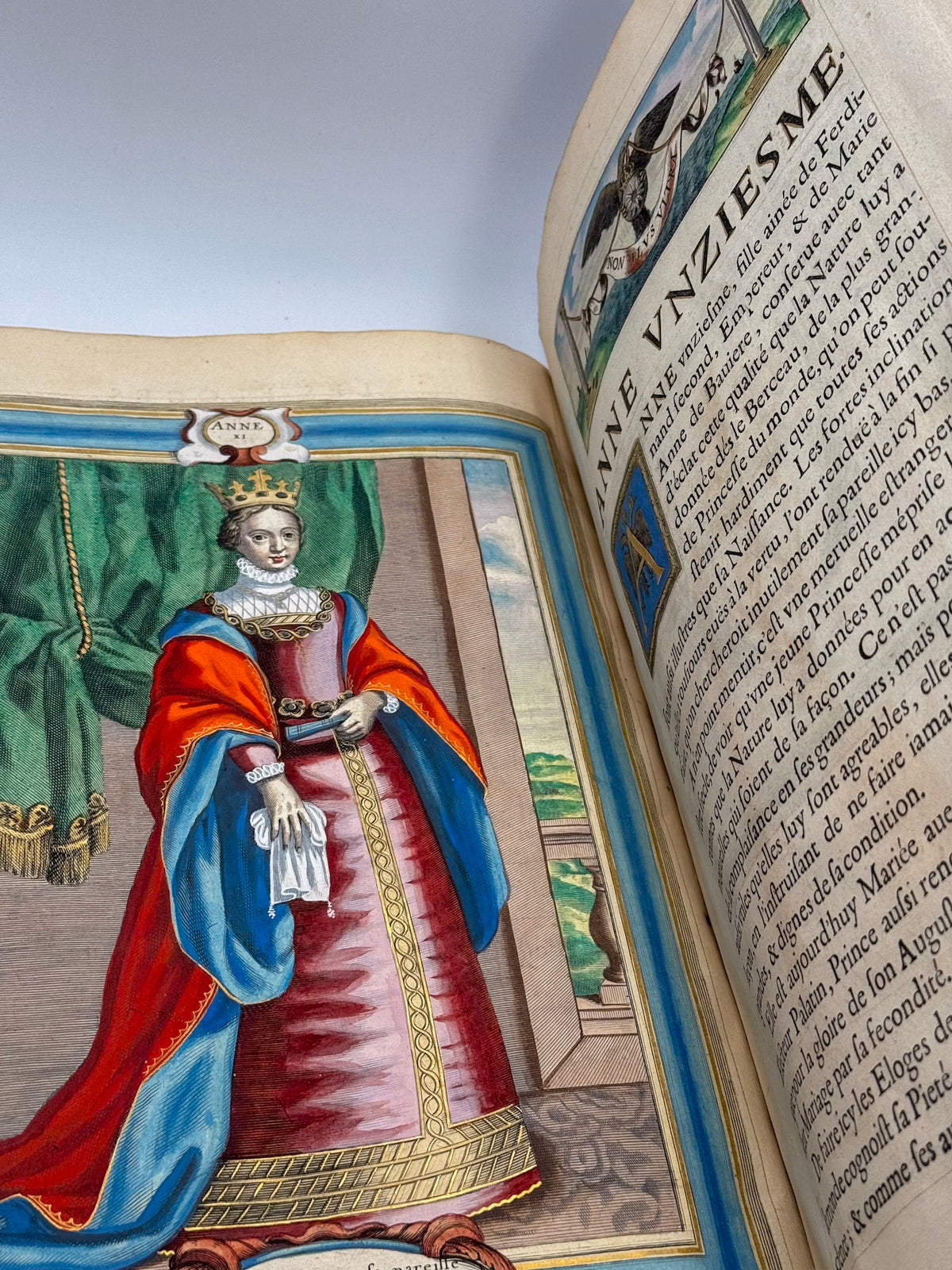 L'isthoire et les portraits des Imperatrices, des reynes, et des illustres princesses de l'augsute maison d'Austriche, qui ont porte le nom d'Anne.