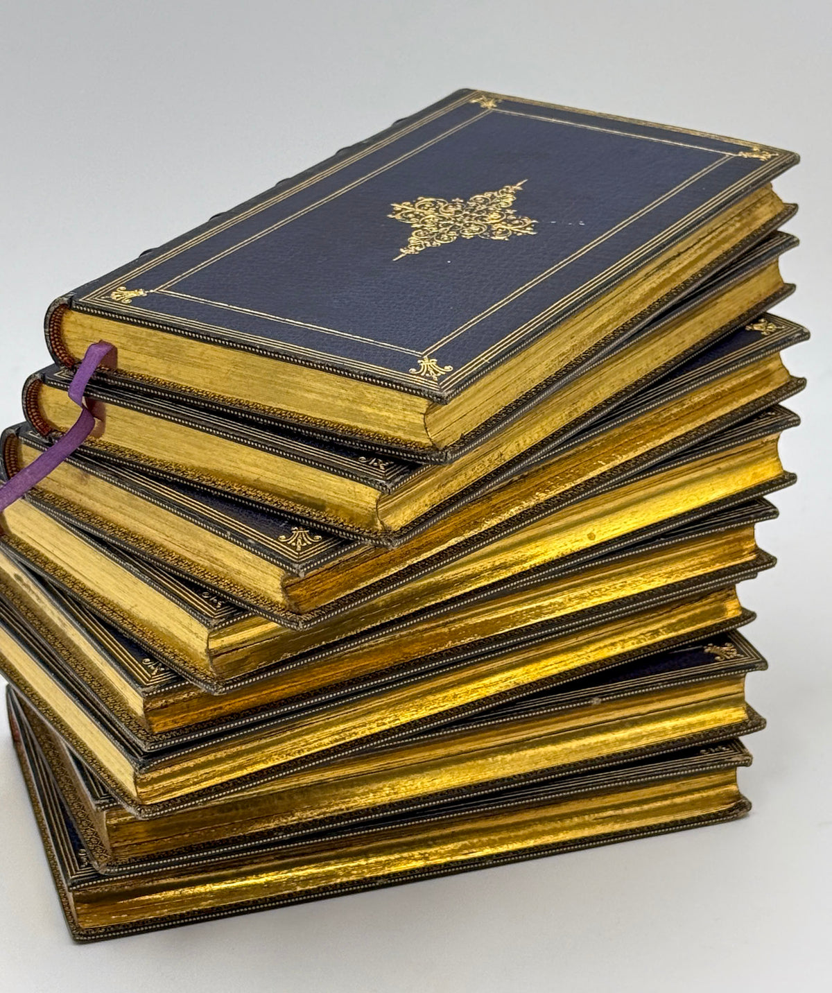 Les Œuvres  de Monsieur de Molière. Reveuës, corrigées & augmentées. Enrichies de Figures en Taille-douce.