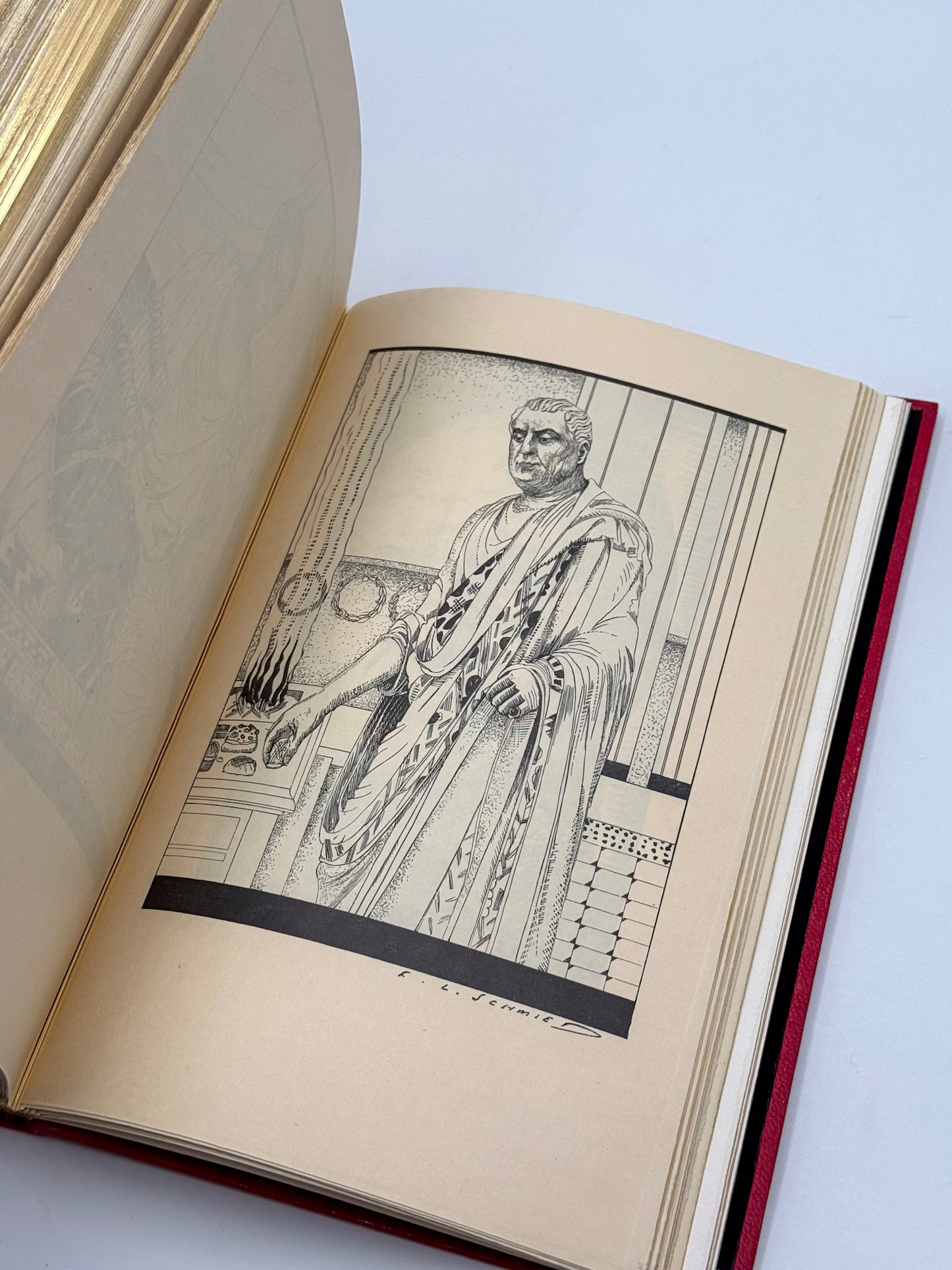 Les Douze Césars. Traduction inédite de Joseph Estève. Préface de Louis Barthou de l'Académie Française