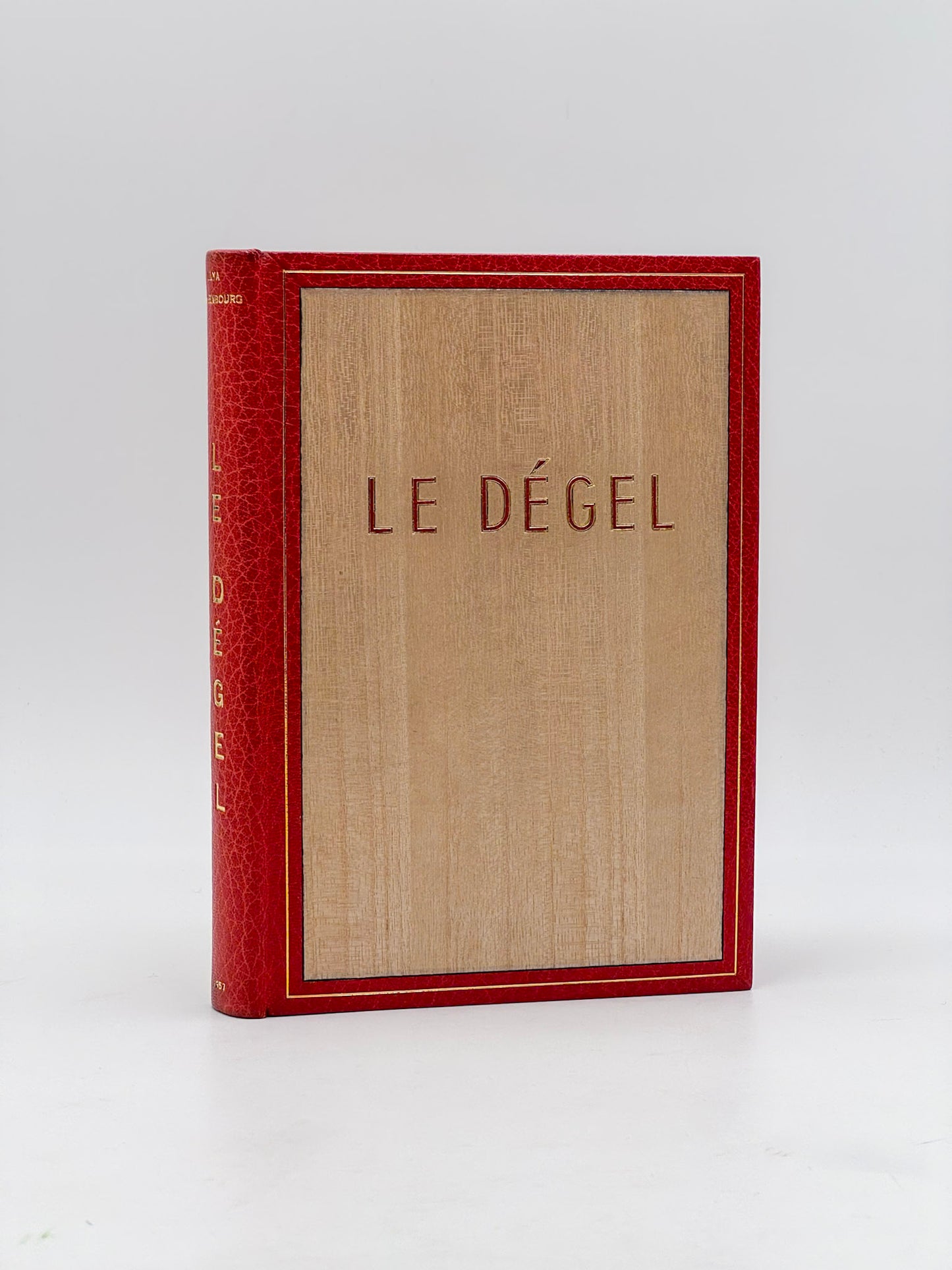 Le dégel. Traduit du russe par Michel Wassiltchikov.